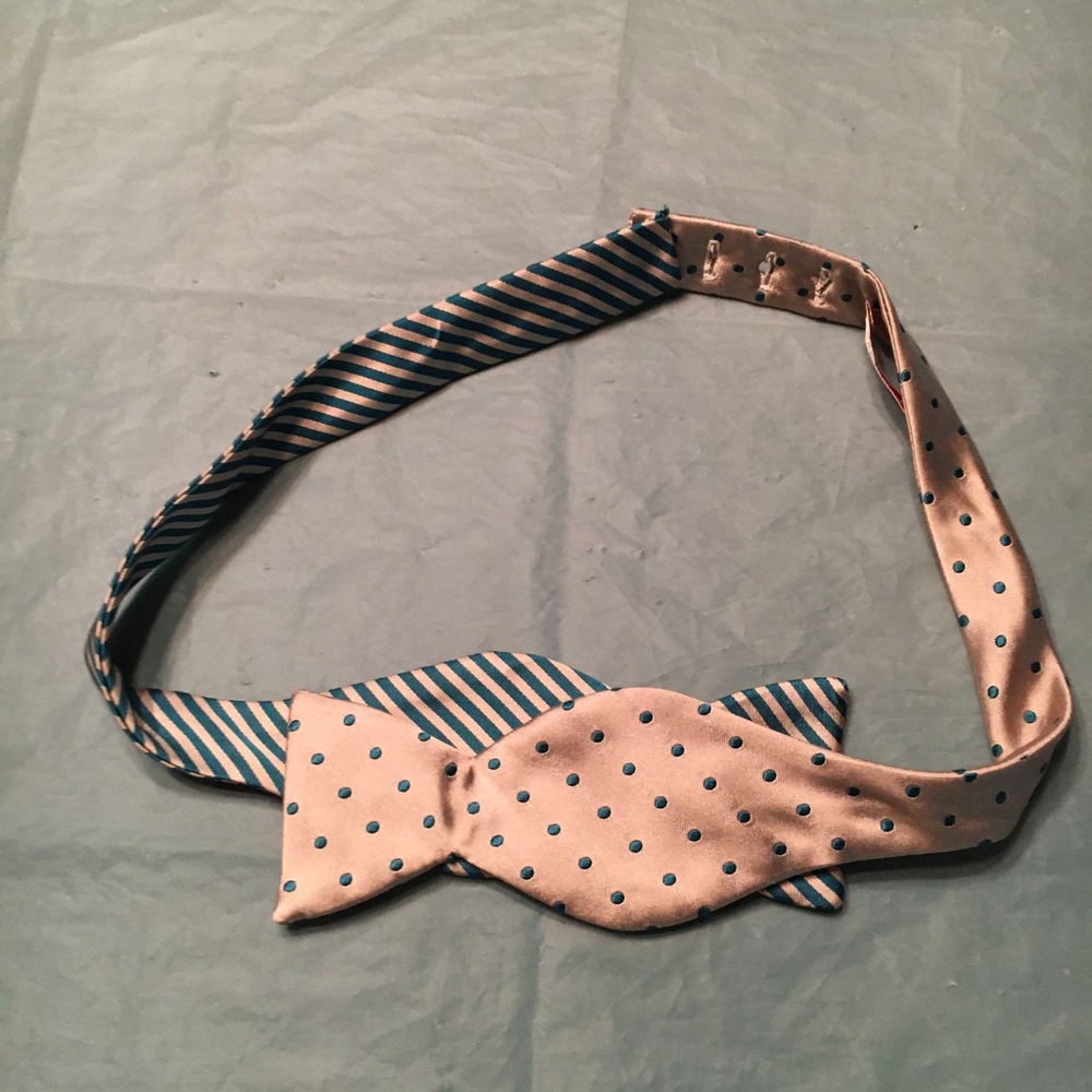 Men’s bow tie carrot and Gibs